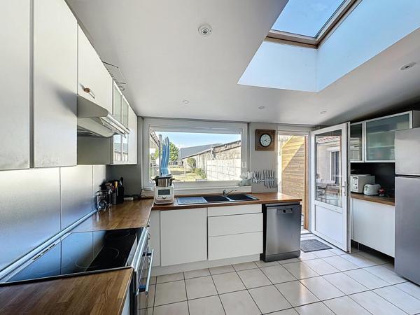 BEAUMONT // COUP DE COEUR POUR CETTE MAISON SEMI PLAIN PIED 4 CHAMBRES DONT UNE EN REZ DE CHAUSSEE