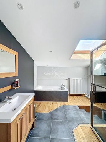 BEAUMONT // COUP DE COEUR POUR CETTE MAISON SEMI PLAIN PIED 4 CHAMBRES DONT UNE EN REZ DE CHAUSSEE