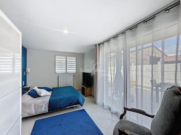 BEAUMONT // COUP DE COEUR POUR CETTE MAISON SEMI PLAIN PIED 4 CHAMBRES DONT UNE EN REZ DE CHAUSSEE