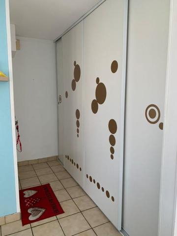 Exclu investisseurs : Appartement T4 loué Châteauroux 3 chambres 74 m2