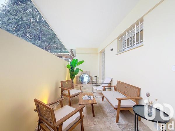 Appartement 3 pièces de 58 m² à Nice (06100)