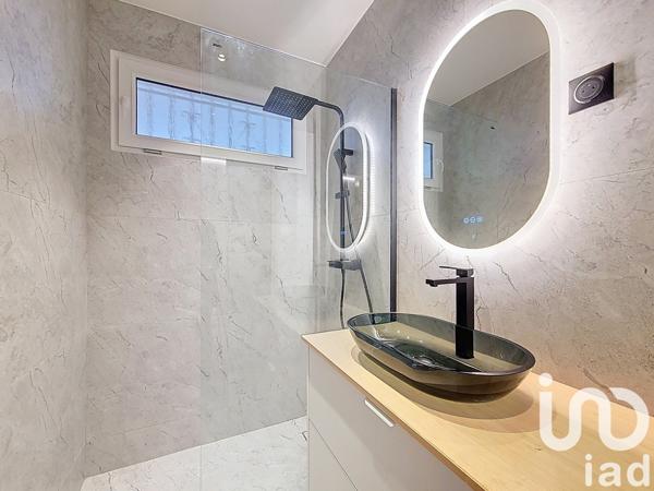 Appartement 3 pièces de 58 m² à Nice (06100)