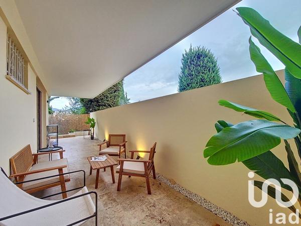Appartement 3 pièces de 58 m² à Nice (06100)