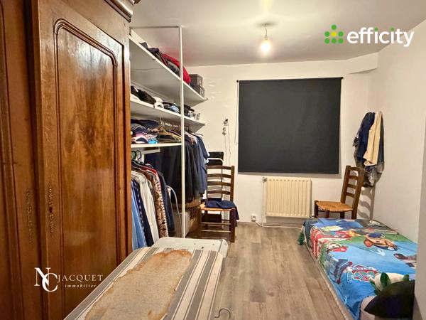 Maison
         7 pièces
        - 180 m² Bien prestige 595 000 € *