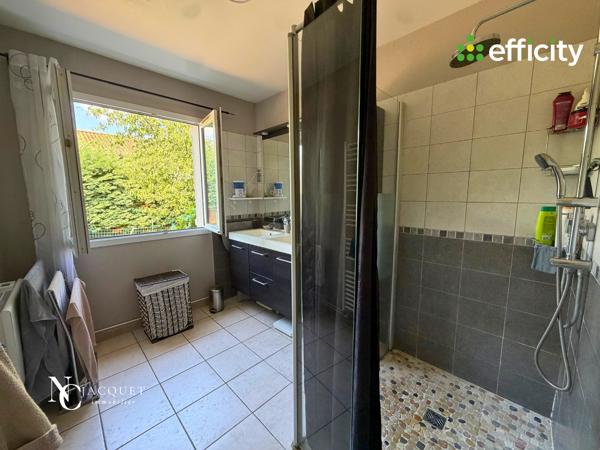 Maison
         7 pièces
        - 180 m² Bien prestige 595 000 € *