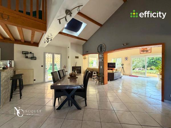 Maison
         7 pièces
        - 180 m² Bien prestige 595 000 € *