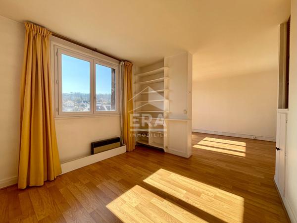 Lumineux 5 pièces traversant au coeur du quartier Croix Bosset