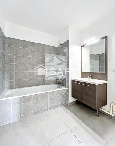 Dernier étage avec terrasse, lumière et confort au cœur de Bagnolet