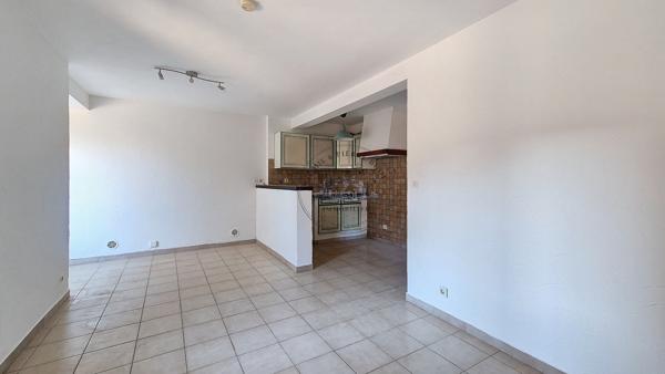 APPARTEMENT REZ DE CHAUSSEE