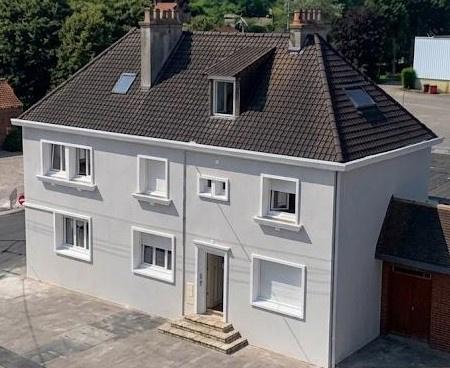 Immeuble de rapport entièrement rénové et loué - Wizernes