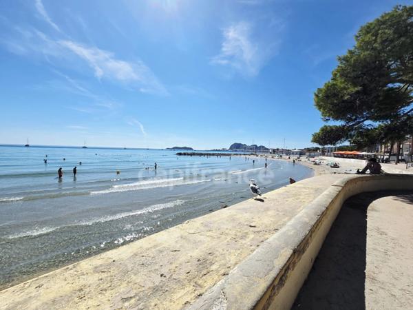 Maison à vendre 7 pièces LA CIOTAT CLOS DES PLAGES (13) TERRAIN 492 m2 Piscine