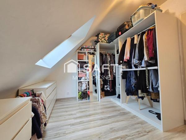 MAISON D'ENVIRON 120 m² SUR UN TERRAIN 1 300 m² A ST-THUAL