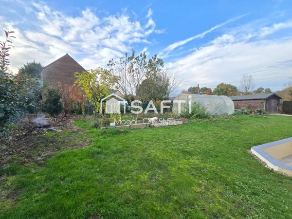 MAISON D'ENVIRON 120 m² SUR UN TERRAIN 1 300 m² A ST-THUAL