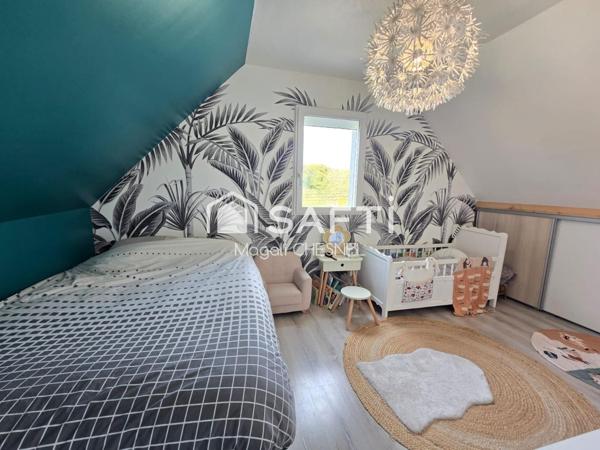 MAISON D'ENVIRON 120 m² SUR UN TERRAIN 1 300 m² A ST-THUAL