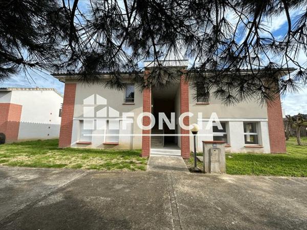 Location Appartement 2 pièces 45.29 m² - RUE DU COMMANDANT PIERRE HEBRA Grisolles 82170