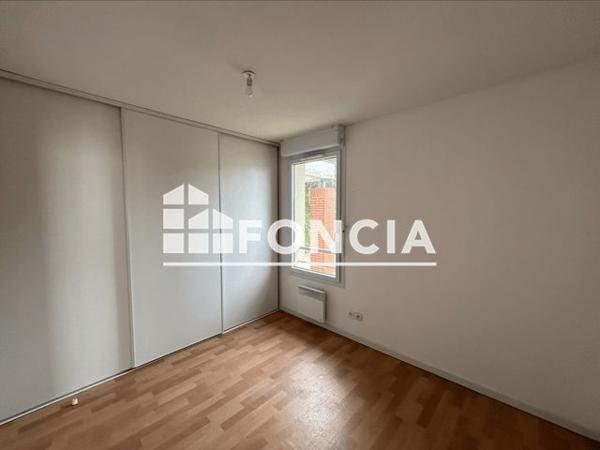 Location Appartement 2 pièces 45.29 m² - RUE DU COMMANDANT PIERRE HEBRA Grisolles 82170