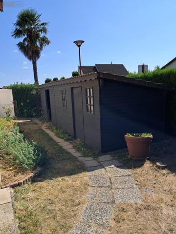 Maison à vendre à Saint-Pavace dans la Sarthe (72190), ref :