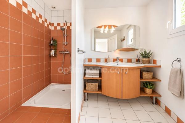 Maison à vendre à Collonges-au-Mont-d’Or (69660) – 170 m² sur terrain de 1 700 m² à bâtir