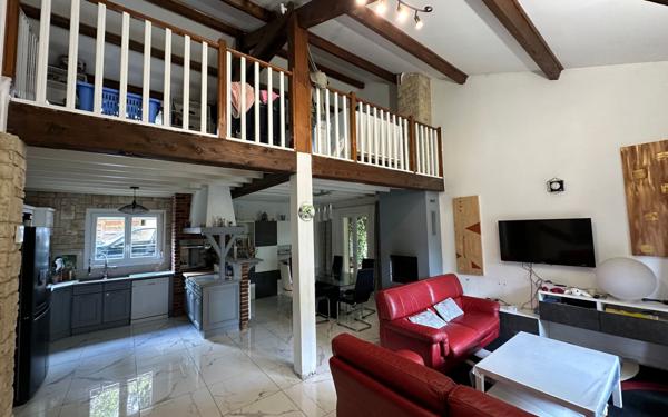 Maison à vendre    5 pièces •  Pont-Évêque