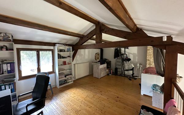 Maison à vendre    5 pièces •  Pont-Évêque