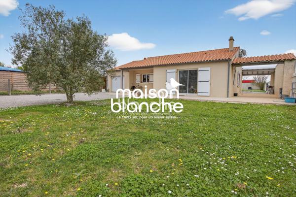 Maison de plain pied, 3 chambres, garage et jardin