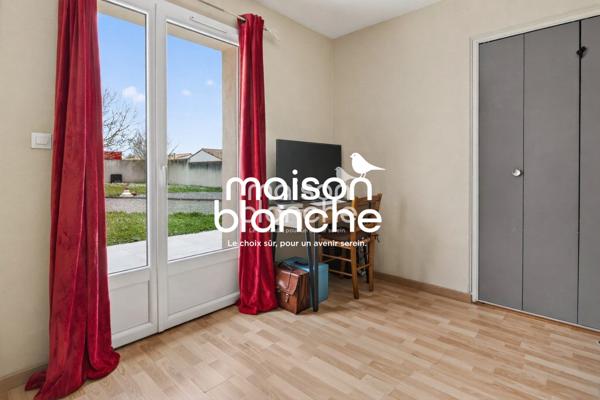 Maison de plain pied, 3 chambres, garage et jardin
