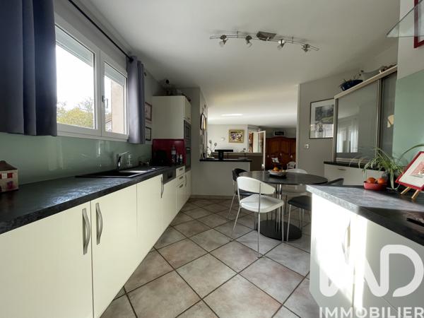 Maison à vendre 7 pièces 141 m² Voiron