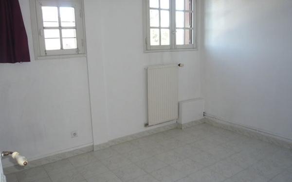 Appartement à louer    1 pièce •  Longperrier