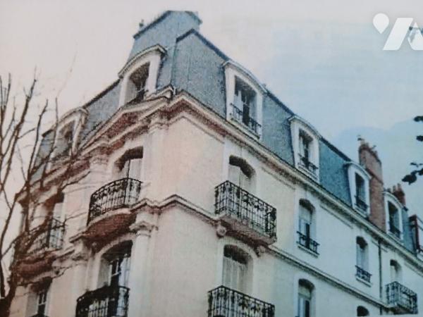 Appartement situé au 1 Rue de Touraine 03200 VICHY.