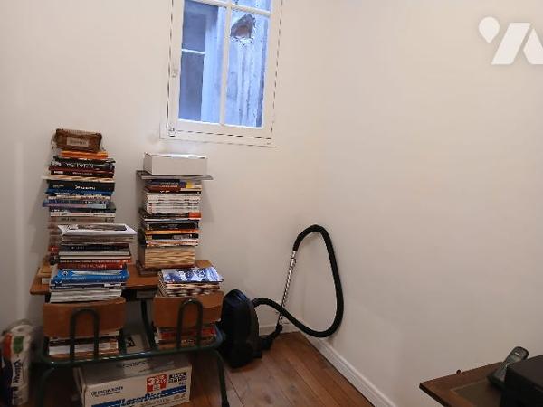 Appartement situé au 1 Rue de Touraine 03200 VICHY.