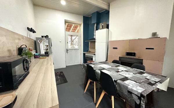 Maison à vendre    6 pièces •  Langon