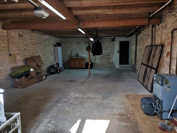 Maison Echillais 6 pièce(s) 186 m2