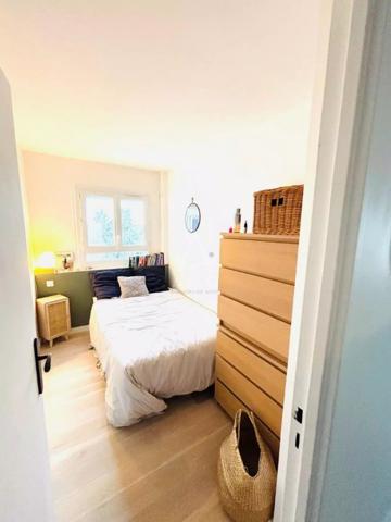 Saint Maur des Fossés - Bel Appartement rénové - 3 pièces en dernier étage