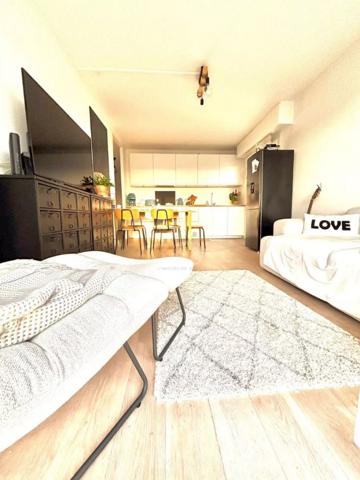 Saint Maur des Fossés - Bel Appartement rénové - 3 pièces en dernier étage