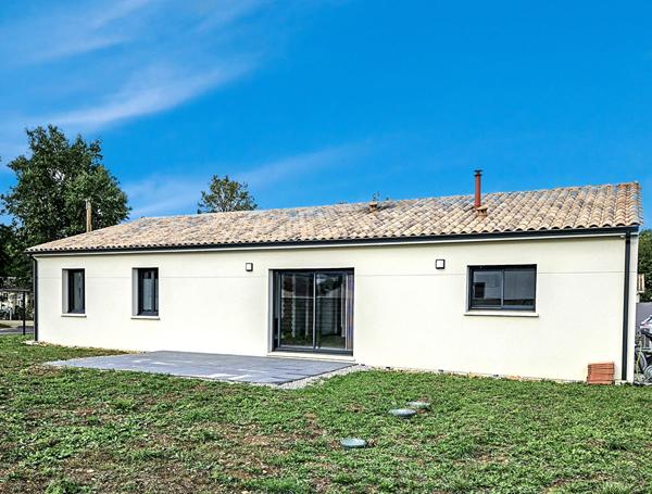 Maison Roullet Saint Estephe 4 pièce(s) 95 m2