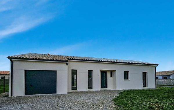 Maison Roullet Saint Estephe 4 pièce(s) 95 m2