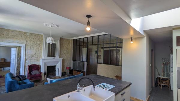 Maison en pierre à Saintes (17) rive droite Saintes (17100)