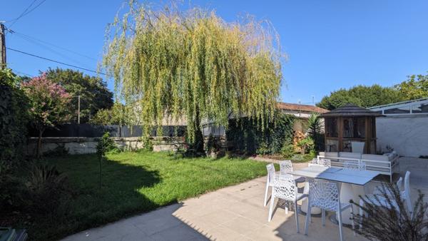 Maison en pierre à Saintes (17) rive droite Saintes (17100)