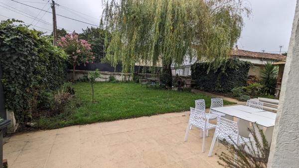 Maison en pierre à Saintes (17) rive droite Saintes (17100)