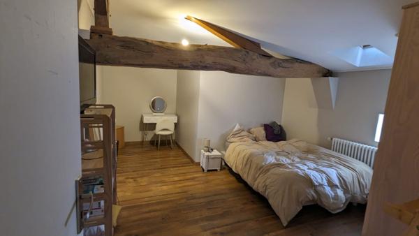 Maison en pierre à Saintes (17) rive droite Saintes (17100)