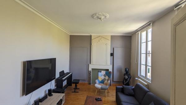 Maison en pierre à Saintes (17) rive droite Saintes (17100)