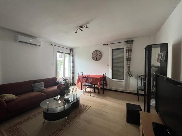 Vente                                                      Appartement
                        
                     2 pièces                      50 m2                     à Nevers