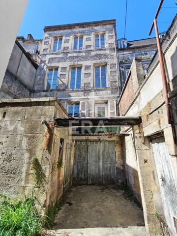 A vendre immeuble Cognac 11 pièce(s) 170 m2