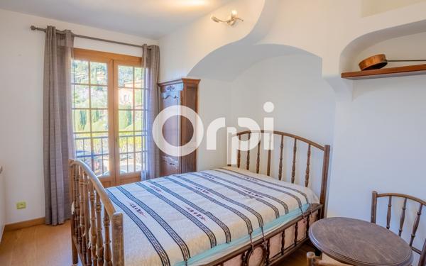 Appartement à vendre    4 pièces • 92,52 m2 Carqueiranne