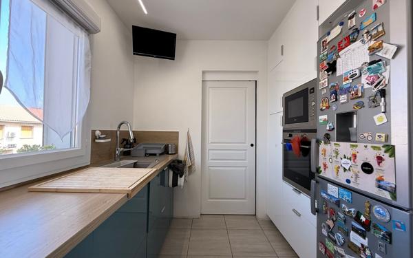 Appartement à vendre    3 pièces • 65,70 m2 Martigues