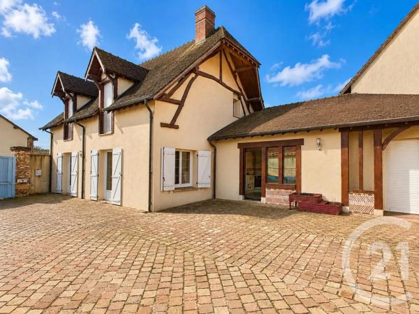 Maison à vendre  6 pièces - 147 m 2   CHARTRES  - 28