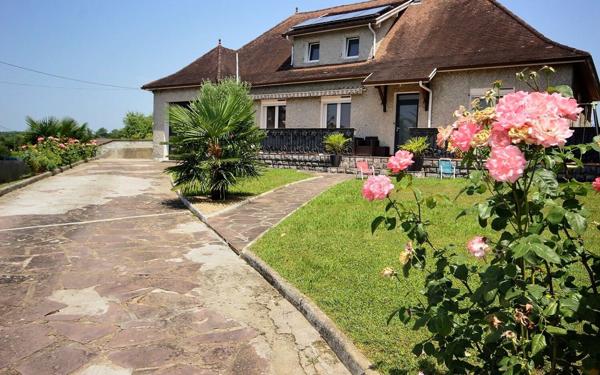 Maison à vendre    4 pièces •  Orthez