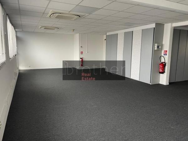 Bureau de 635 m² à louer à Bordeaux Meriadeck