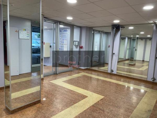 Bureau de 635 m² à louer à Bordeaux Meriadeck