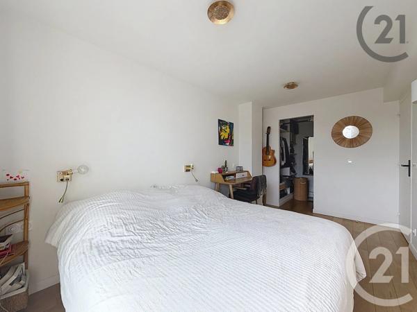Appartement F3 à vendre  3 pièces - 63,83 m 2   LEVALLOIS PERRET  - 92